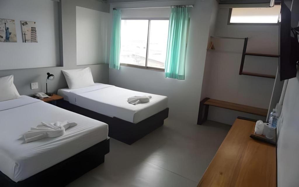 Thai Hotel Krabi town Esterno foto